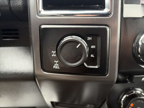 Used 2015 Ford F150 XLT w/ Equipment Group 302A Luxury AWD/4WD image 24
