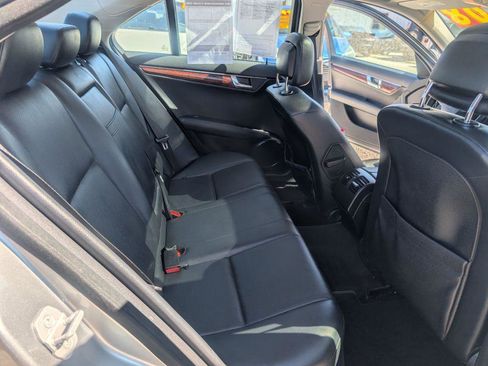Used 2008 Mercedes-Benz C 300 Sedan image 12