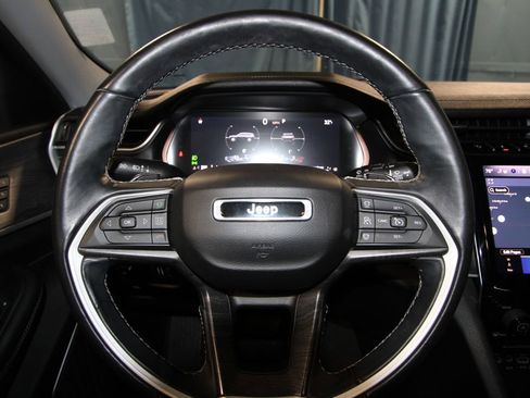 Used 2021 Jeep Grand Cherokee L Limited image 12