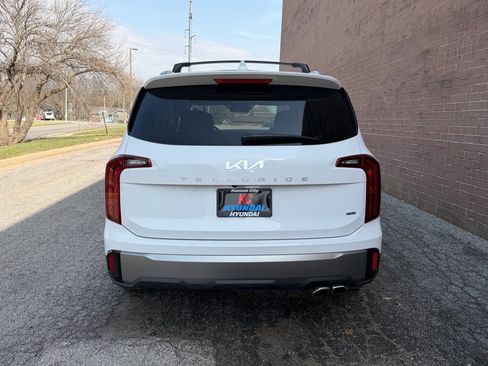 Used 2025 Kia Telluride S image 4