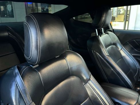 Used 2024 Ford Mustang Premium image 23