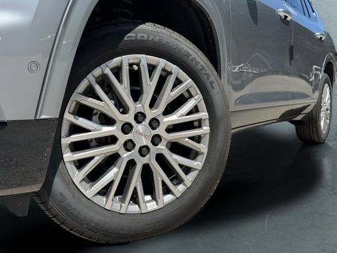 New 2026 GMC Acadia Denali FWD image 2