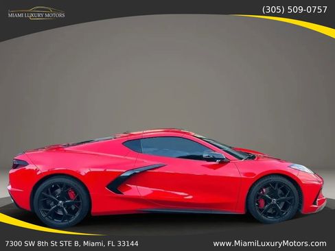 Used 2020 Chevrolet Corvette Stingray Preferred Cpe w/ 2LT Preferred Equipment Group RWD image 1
