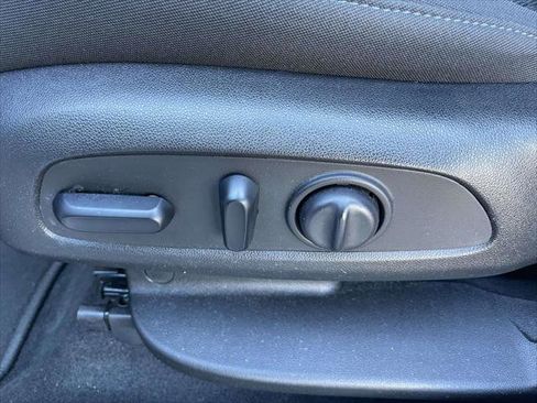 Used 2020 Chevrolet Blazer LT image 14