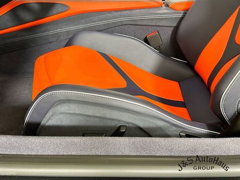 Used 2025 Lamborghini Revuelto AWD/4WD image 25