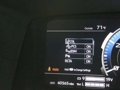 Certified 2023 Toyota Sequoia Platinum AWD/4WD image 5