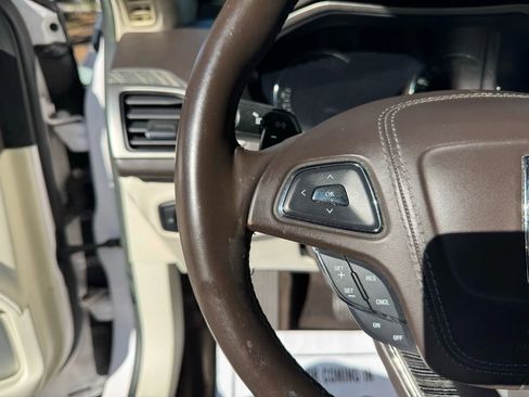 Used 2017 Lincoln MKZ Black Label w/ Climate Package image 17