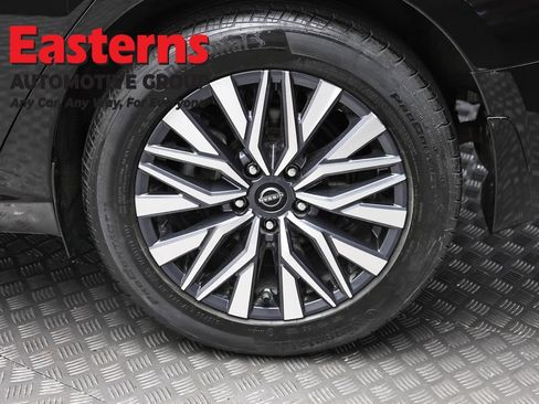 Used 2023 Nissan Altima 2.5 SV w/ SV Premium Package AWD/4WD image 8