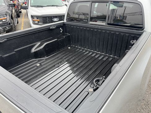 Used 2023 Toyota Tacoma SR image 5