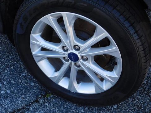 Used 2018 Ford Escape SEL AWD/4WD image 9