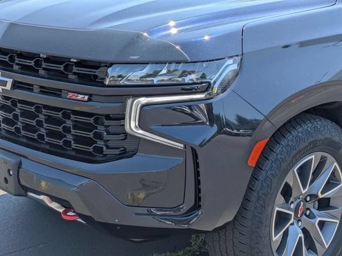 Used 2024 Chevrolet Tahoe Z71 w/ Z71 Off-Road Package AWD/4WD image 9