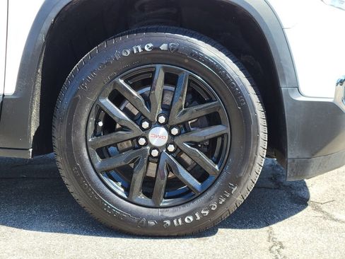 Used 2019 GMC Acadia SLT image 11