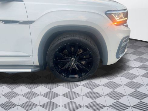 Used 2021 Volkswagen Atlas SEL Premium image 11