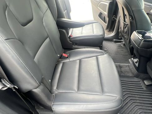Used 2020 Kia Telluride S FWD image 26