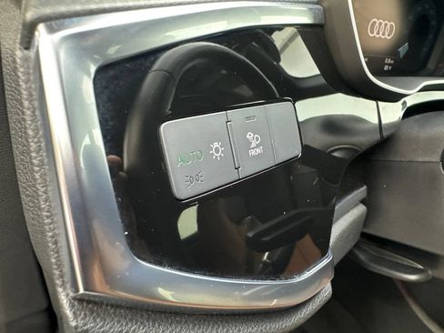 Used 2024 Audi Q3 2.0T Premium Plus AWD/4WD image 56