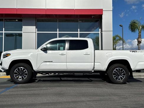 Certified 2023 Toyota Tacoma TRD Sport w/ Black Out Package (TMS) image 9