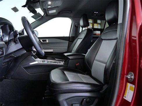 Certified 2023 Ford Explorer XLT w/ Equipment Group 202A image 17