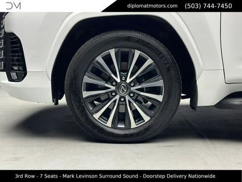 Used 2024 Lexus LX 600 4WD w/ Interior Upgrade Package image 42