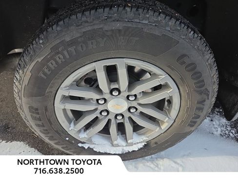 Used 2023 Chevrolet Colorado LT w/ LT Convenience Package II image 3