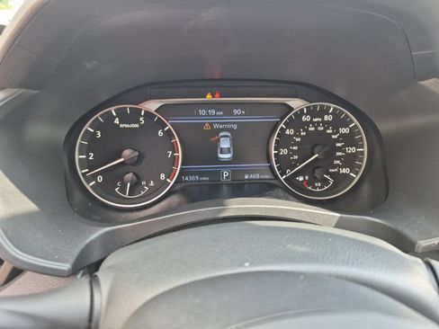 Used 2025 Nissan Altima 2.5 SV FWD image 6