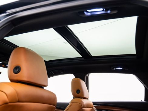 Certified 2023 Cadillac XT5 Premium Luxury w/ Technology Package image 22