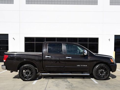 Used 2015 Nissan Titan SL w/ SL Max Utility Package image 10