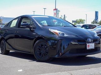 Certified 2022 Toyota Prius LE FWD video 1