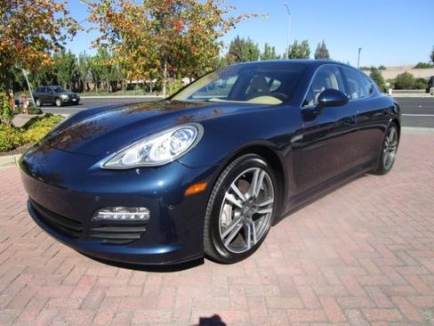 Used 2013 Porsche Panamera S RWD image 1
