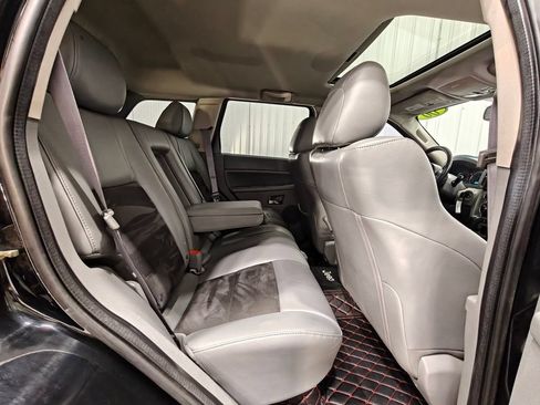 Used 2006 Jeep Grand Cherokee SRT8 w/ SRT Option Group I AWD/4WD image 20