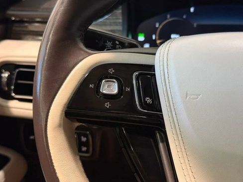 Used 2023 Lincoln Aviator Black Label image 16