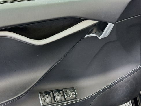 Used 2018 Tesla Model S 75D image 15