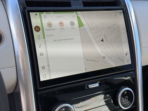 New 2026 Land Rover Discovery S image 20