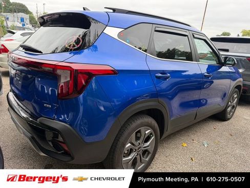 Used 2024 Kia Seltos S AWD/4WD image 2