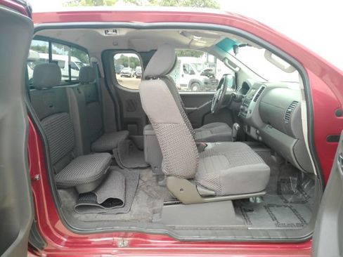 Used 2017 Nissan Frontier SV RWD image 22