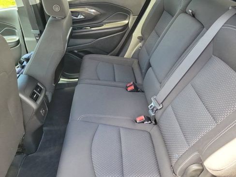 Used 2023 GMC Terrain SLE w/ Driver Convenience Package FWD image 12