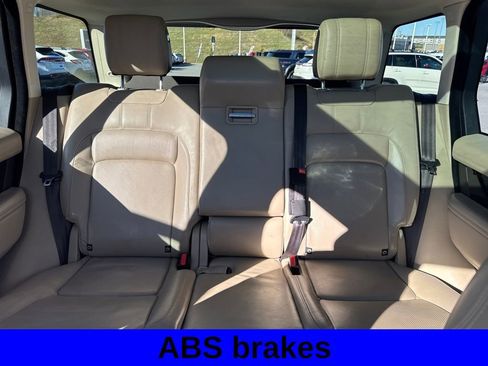 Used 2020 Land Rover Range Rover HSE image 13