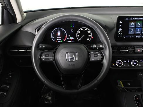 Used 2024 Honda HR-V EX-L image 9