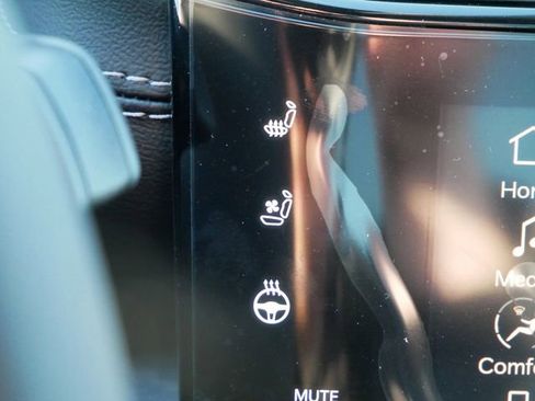 New 2026 Jeep Grand Cherokee Limited image 25