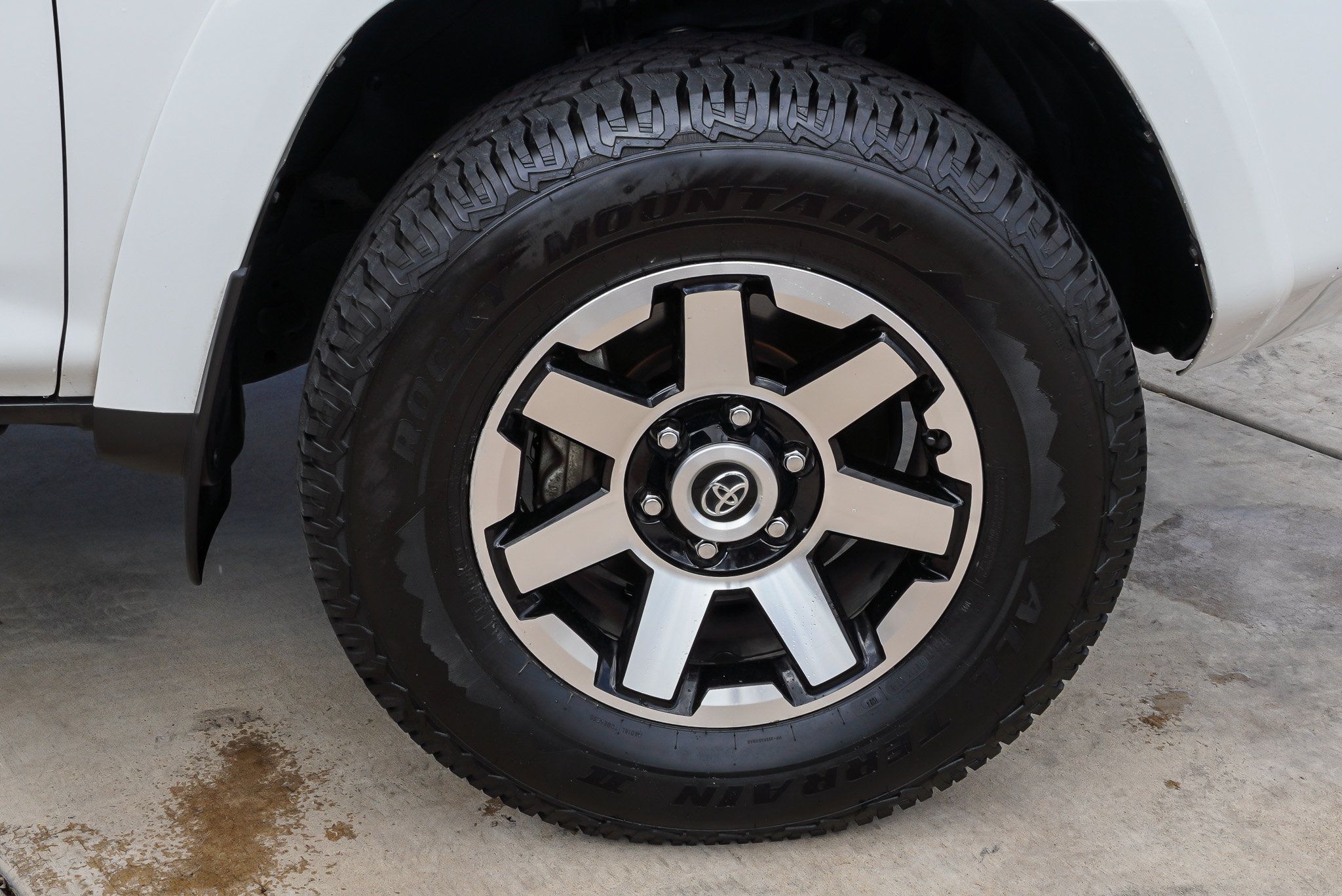 Used 2020 Toyota 4Runner TRD Off-Road AWD/4WD image 10