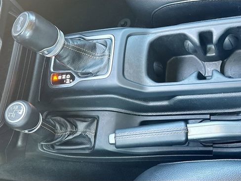 Used 2022 Jeep Wrangler Unlimited Sahara image 22