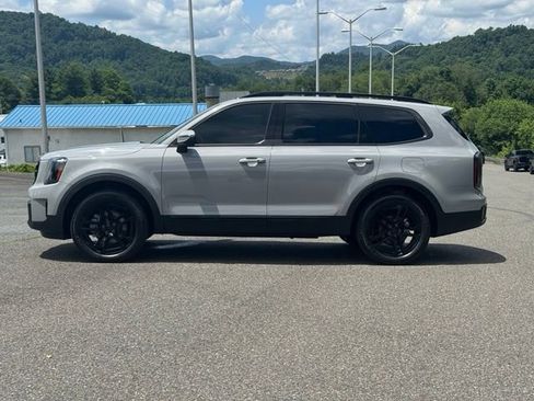 Used 2025 Kia Telluride EX X-Line AWD/4WD image 4