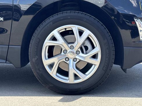 Used 2020 Chevrolet Equinox LT image 32