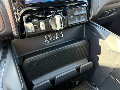 Used 2023 RAM 1500 Limited w/ Trailer Tow Group image 4