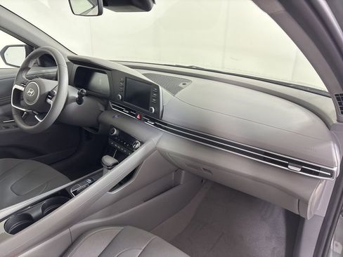 New 2026 Hyundai Elantra SEL Sport Premium FWD image 13
