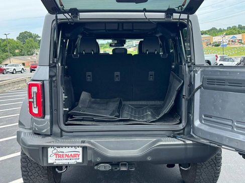 Used 2023 Ford Bronco Badlands AWD/4WD image 5
