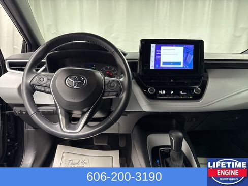 Used 2024 Toyota Corolla SE image 12