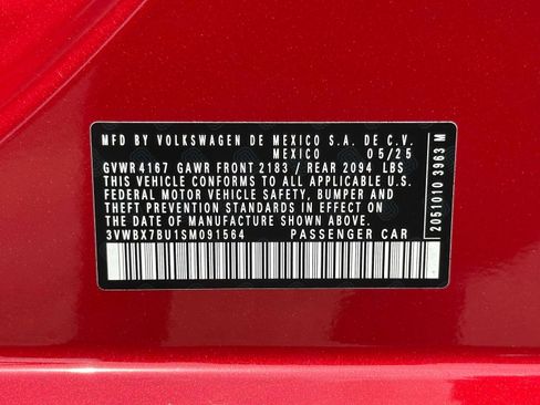 Certified 2025 Volkswagen Jetta Sport FWD image 25