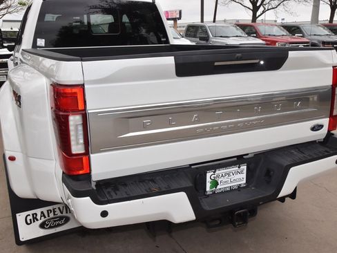 Used 2020 Ford F450 Platinum w/ FX4 Off-Road Package image 40