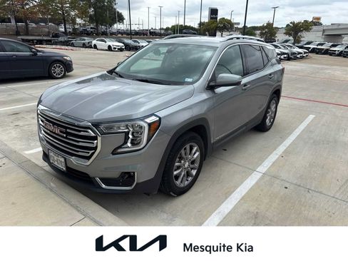Used 2023 GMC Terrain SLT FWD image 1