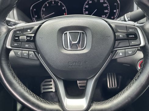 Used 2019 Honda Accord Sport image 10